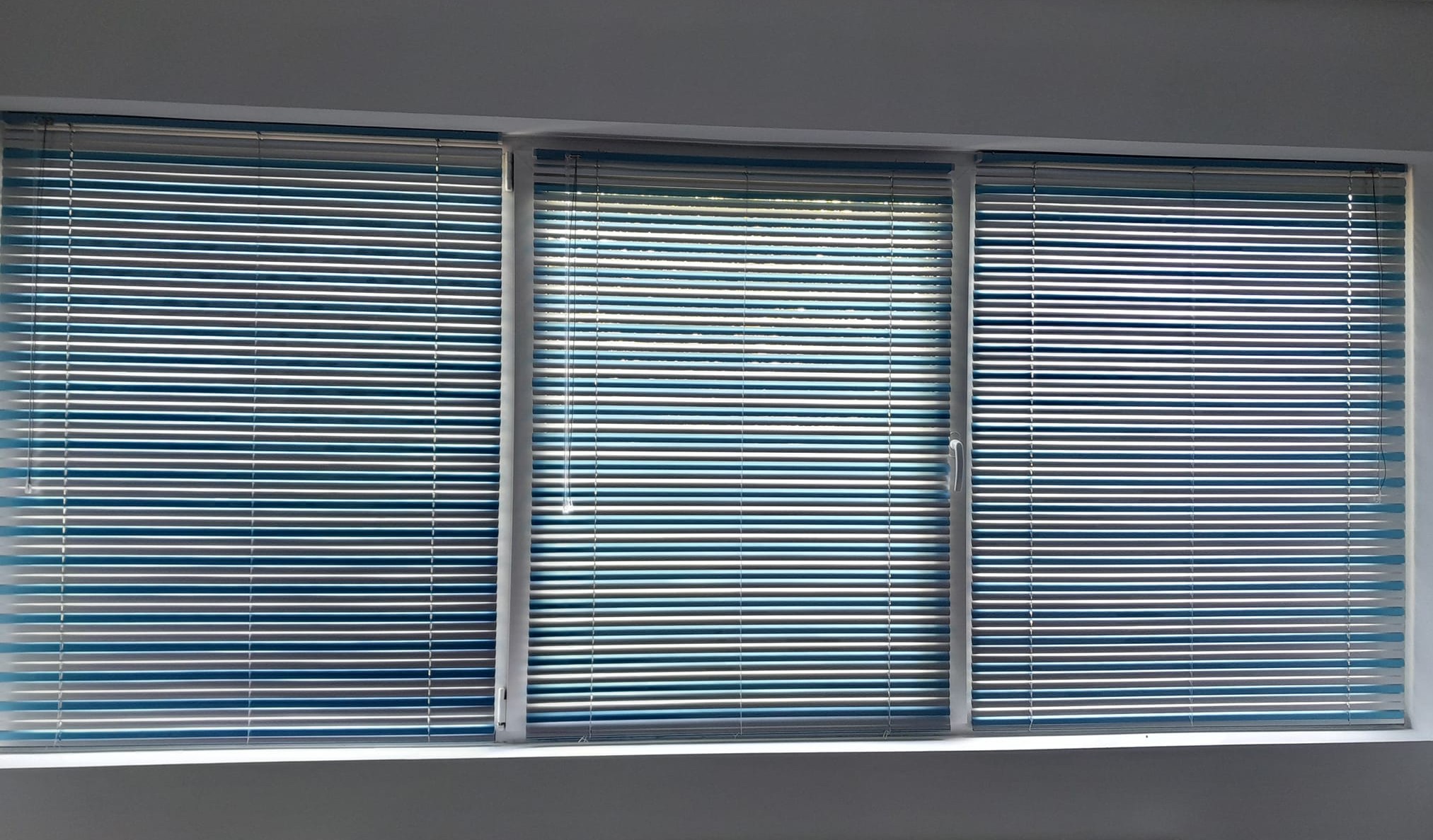 Jaluzele Aluminiu Bicolor